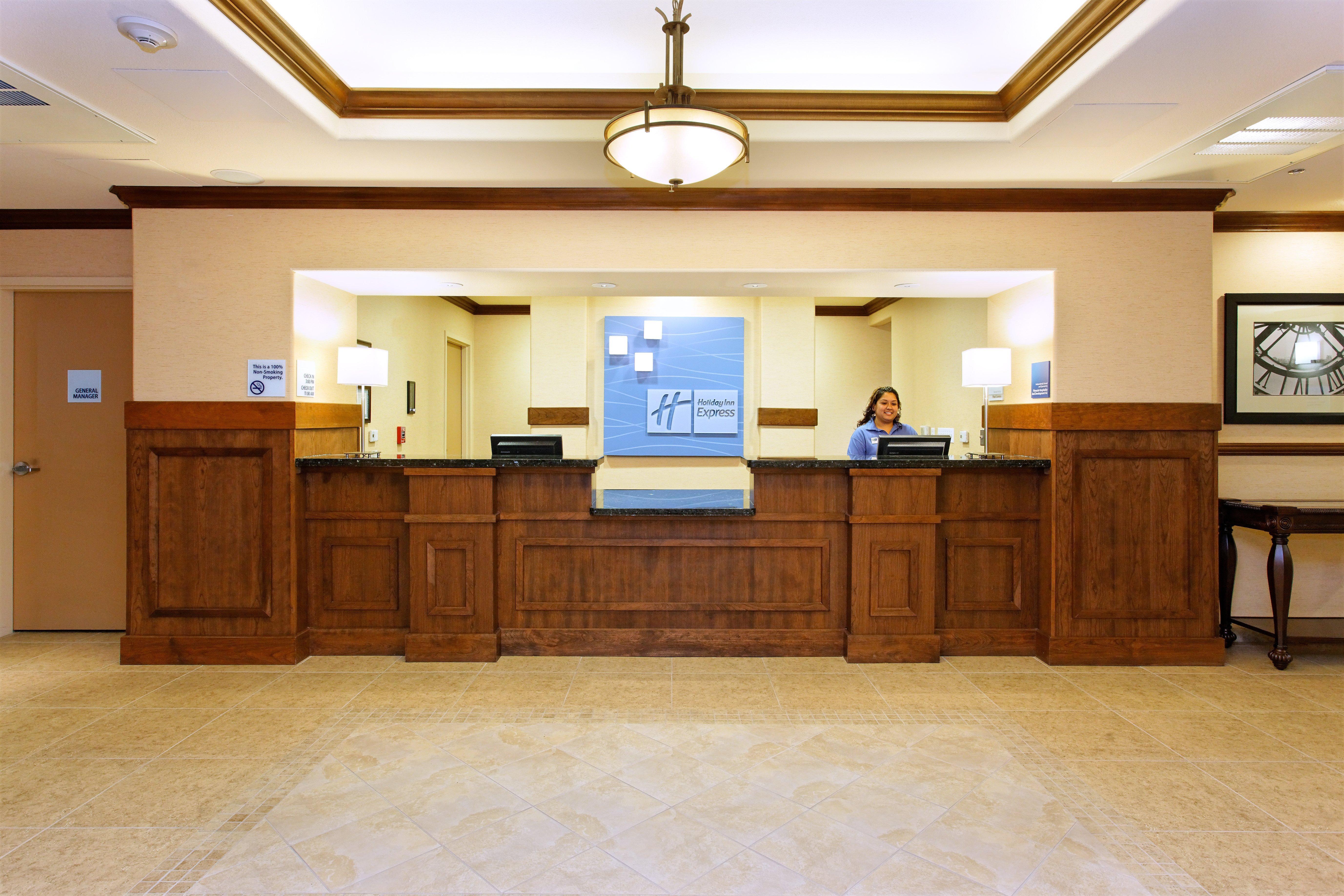 Holiday Inn Express Fresno Northwest - Herndon By Ihg Exterior foto